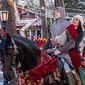 Foto 1 Vanessa Hudgens, Josh Whitehouse în The Knight Before Christmas