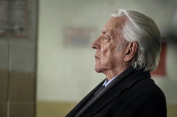 Donald Sutherland în The Undoing