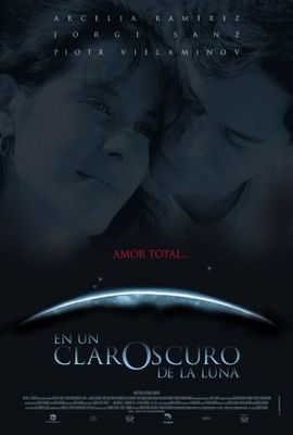 En un claroscuro de la luna poster