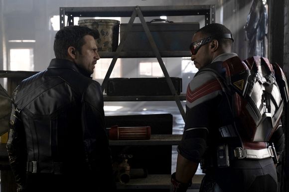 Sebastian Stan, Anthony Mackie în The Falcon and the Winter Soldier