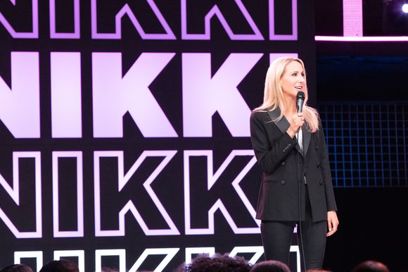 Nikki Glaser: Bangin'