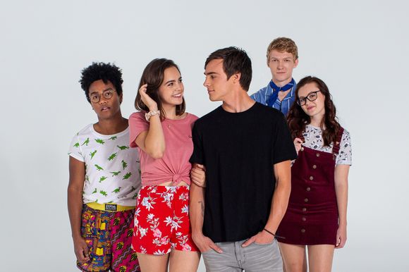 Bailee Madison, Kevin Quinn în A Week Away