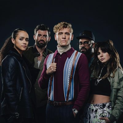 Matthias Schweighöfer, Stuart Martin, Ruby O. Fee, Nathalie Emmanuel, Guz Khan în Army of Thieves