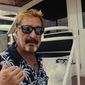 Foto 1 Running with the Devil: The Wild World of John McAfee