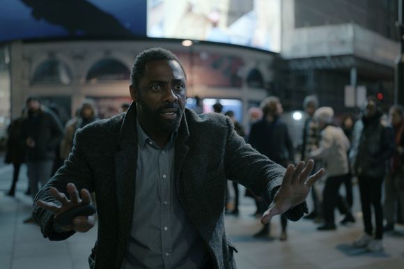 Idris Elba în Luther