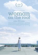 Femeia pe acoperiș