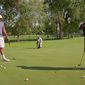 Full Swing/Full Swing: Competiție pe terenul de golf