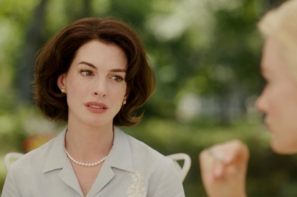 Anne Hathaway în Mothers' Instinct