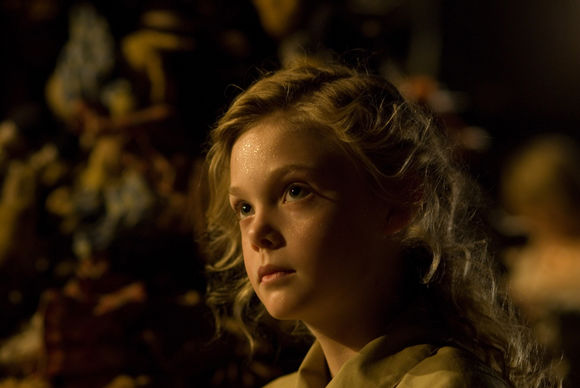 Elle Fanning în The Nutcracker in 3D