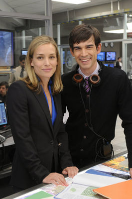 Piper Perabo, Christopher Gorham în Covert Affairs