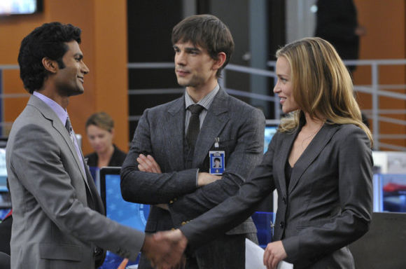 Sendhil Ramamurthy, Christopher Gorham, Piper Perabo în Covert Affairs