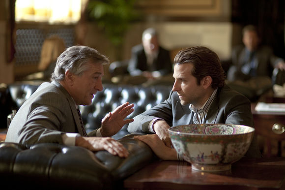 Robert De Niro, Bradley Cooper în Limitless