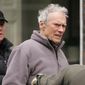 Clint Eastwood în Hereafter - poza 136