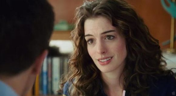 Anne Hathaway în Love and Other Drugs