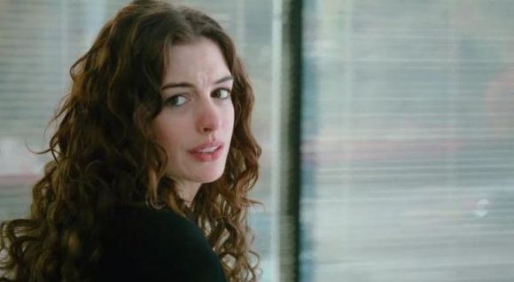 Anne Hathaway în Love and Other Drugs