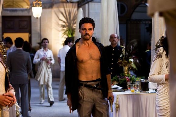 Dominic Cooper în The Devil's Double