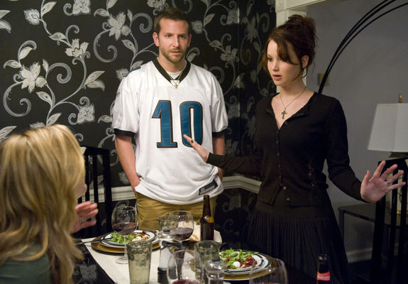 Bradley Cooper, Jennifer Lawrence în Silver Linings Playbook