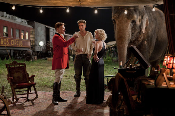 Reese Witherspoon, Christoph Waltz, Robert Pattinson în Water for Elephants