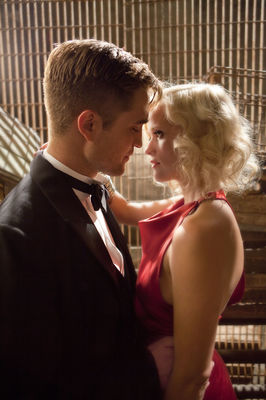 Reese Witherspoon, Robert Pattinson în Water for Elephants