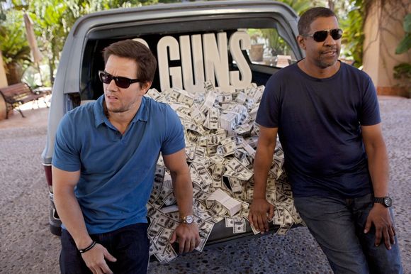 Denzel Washington, Mark Wahlberg în 2 Guns