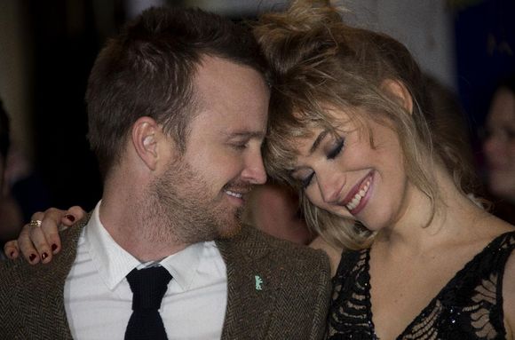 Aaron Paul, Imogen Poots în A Long Way Down