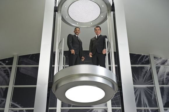 Will Smith, Josh Brolin în Men in Black 3