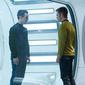 Chris Pine în Star Trek Into Darkness - poza 159