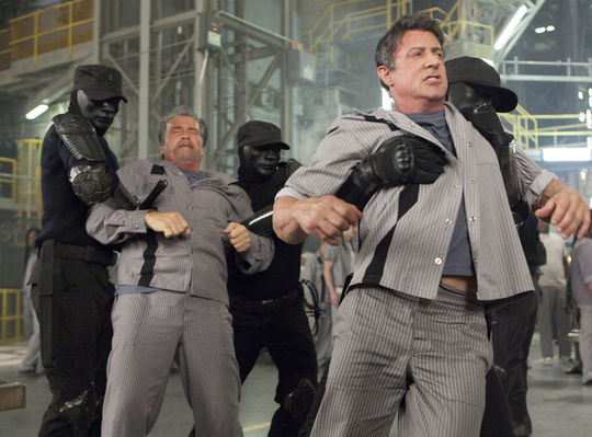 Arnold Schwarzenegger, Sylvester Stallone în Escape Plan
