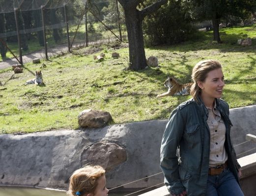 Scarlett Johansson în We Bought a Zoo