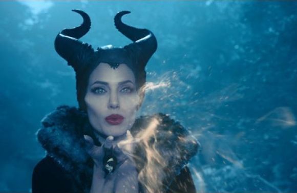 Angelina Jolie în Maleficent