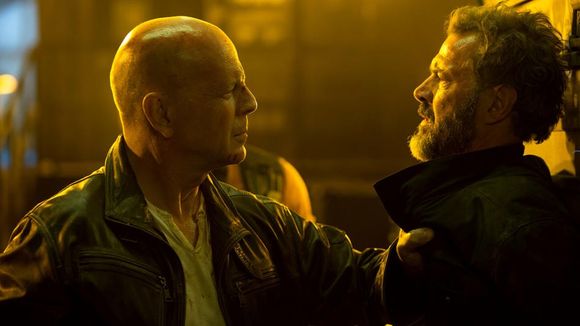 Bruce Willis, Sebastian Koch în A Good Day to Die Hard