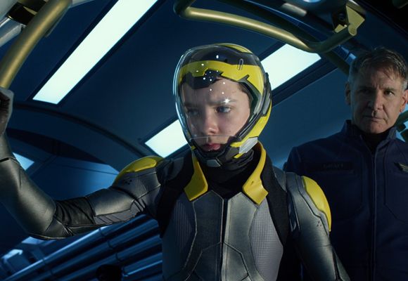 Asa Butterfield în Ender's Game