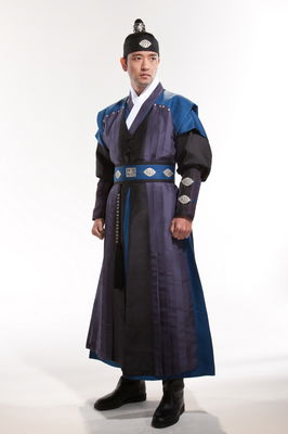 Dong Yi