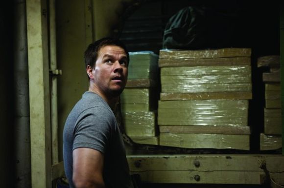 Mark Wahlberg în Contraband