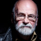 Terry Pratchett în Terry Pratchett: Choosing to Die/Terry Pratchett: Choosing to Die