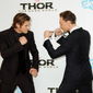 Foto 154 Tom Hiddleston, Chris Hemsworth în Thor: The Dark World