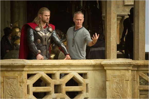 Chris Hemsworth, Alan Taylor în Thor: The Dark World