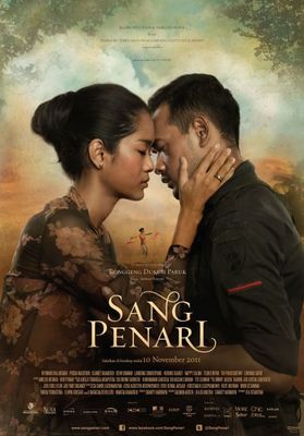 Sang Penari poster