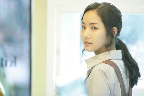 Go-hyang-i: Jook-eum-eul Bo-neun Doo Gae-eui Noon
