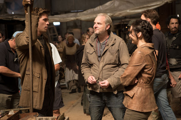 Liam Hemsworth, Francis Lawrence, Jennifer Lawrence în The Hunger Games: Catching Fire