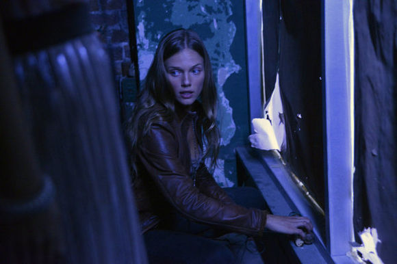 Tracy Spiridakos în Revolution