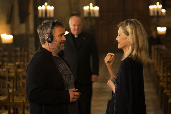 Luc Besson, Michelle Pfeiffer în The Family