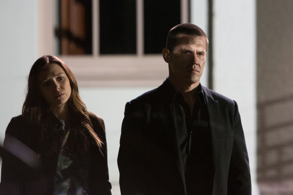 Elizabeth Olsen, Josh Brolin în Oldboy