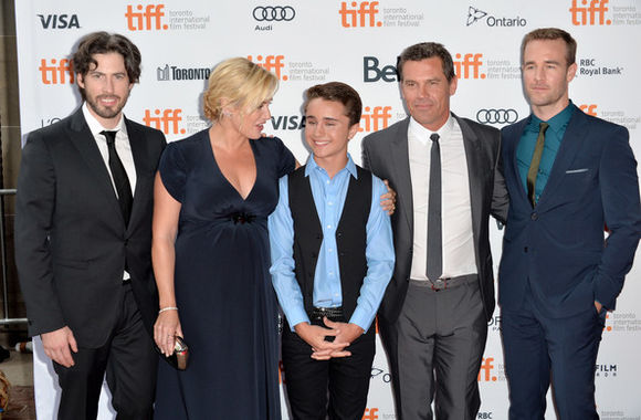 Josh Brolin, Kate Winslet, James Van Der Beek, Jason Reitman, Gattlin Griffith în Labor Day