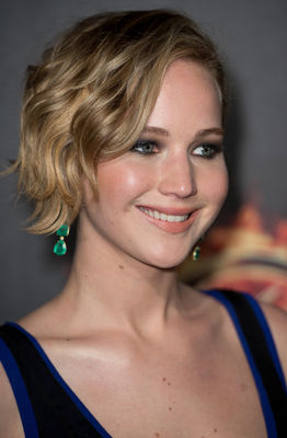 Jennifer Lawrence în The Hunger Games: Mockingjay - Part 1