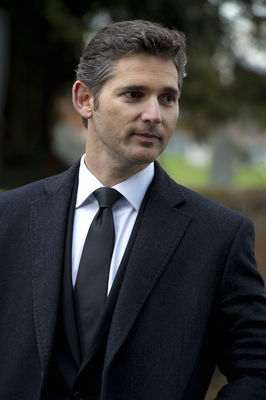 Eric Bana în Closed Circuit