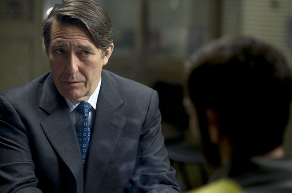 Ciarán Hinds în Closed Circuit