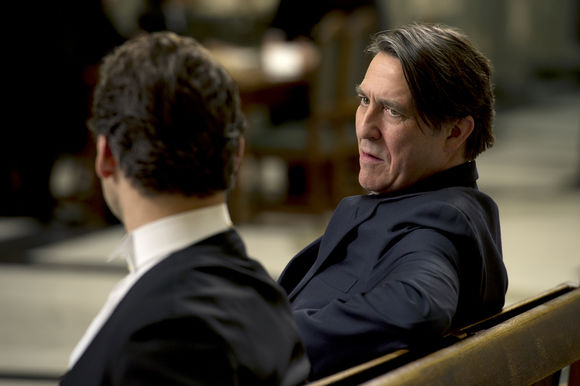 Ciarán Hinds în Closed Circuit