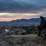 Imagine din galeria filmului Five Fingers for Marseilles