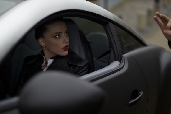 Amber Heard în 3 Days to Kill